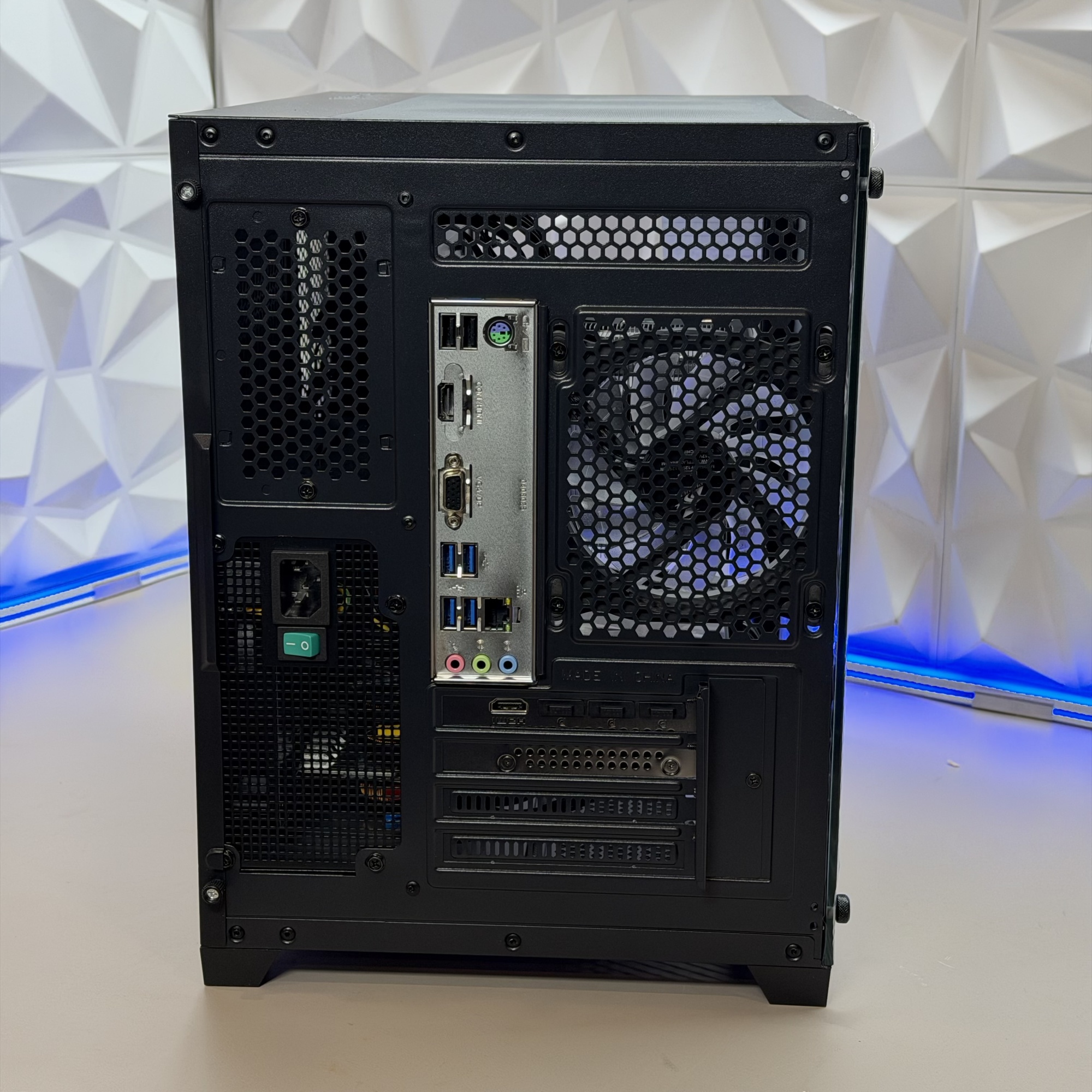 Игровой ПК R5 5500/RTX 5060 8Gb/16Gb DDR4/512Gb SSD/600W