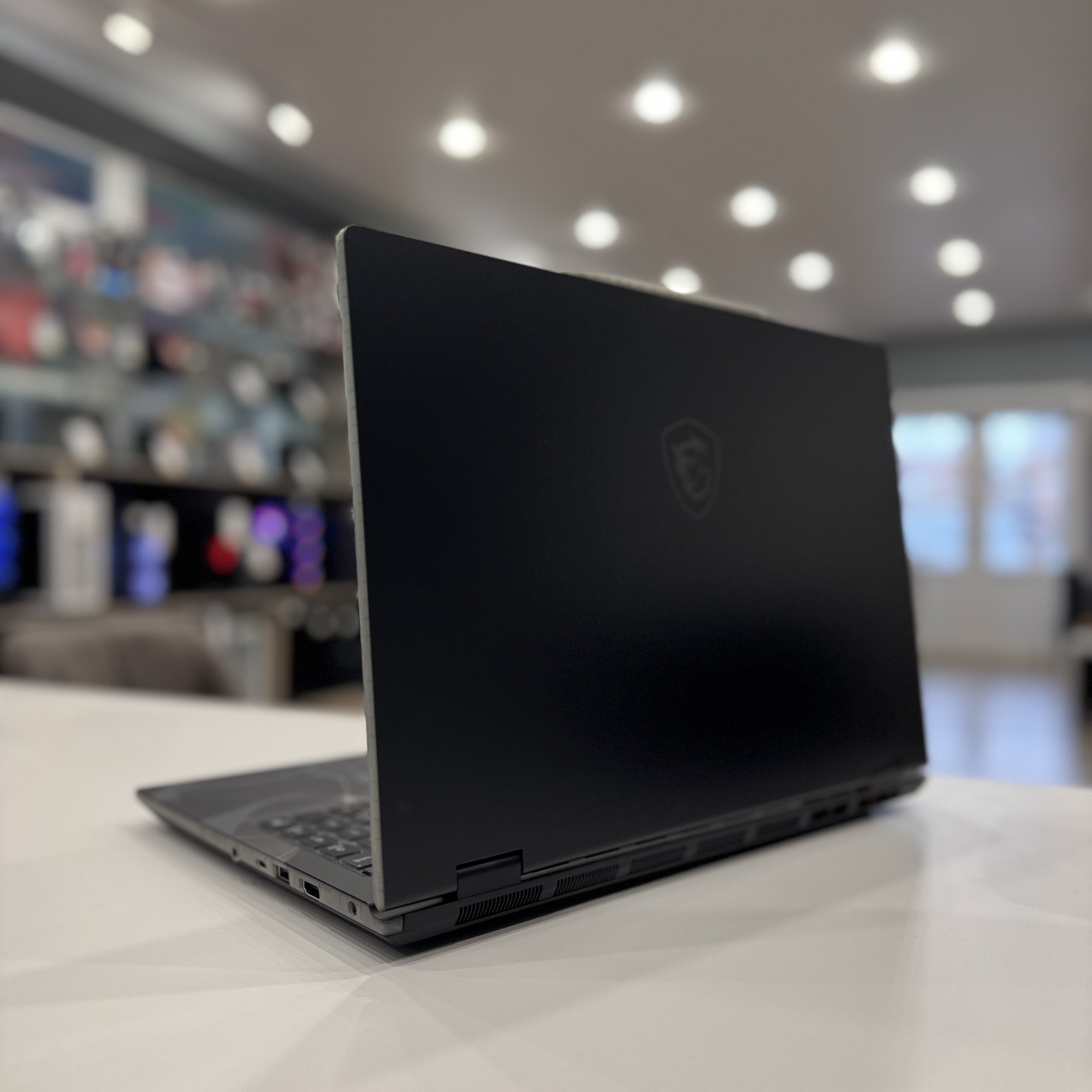 Ноутбук MSI Cyborg 15 B2RWEKG-272XRU (Новый)