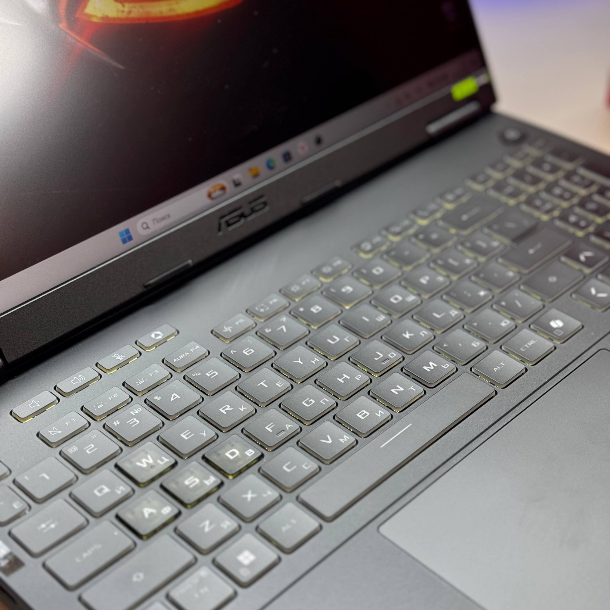 Ноутбук Asus TUF Gaming FA608UM-RV097 Ryzen 7 260/32Gb/SSD 512Gb/RTX 5060 8Gb/16"/IPS/WUXGA/noOS/grey