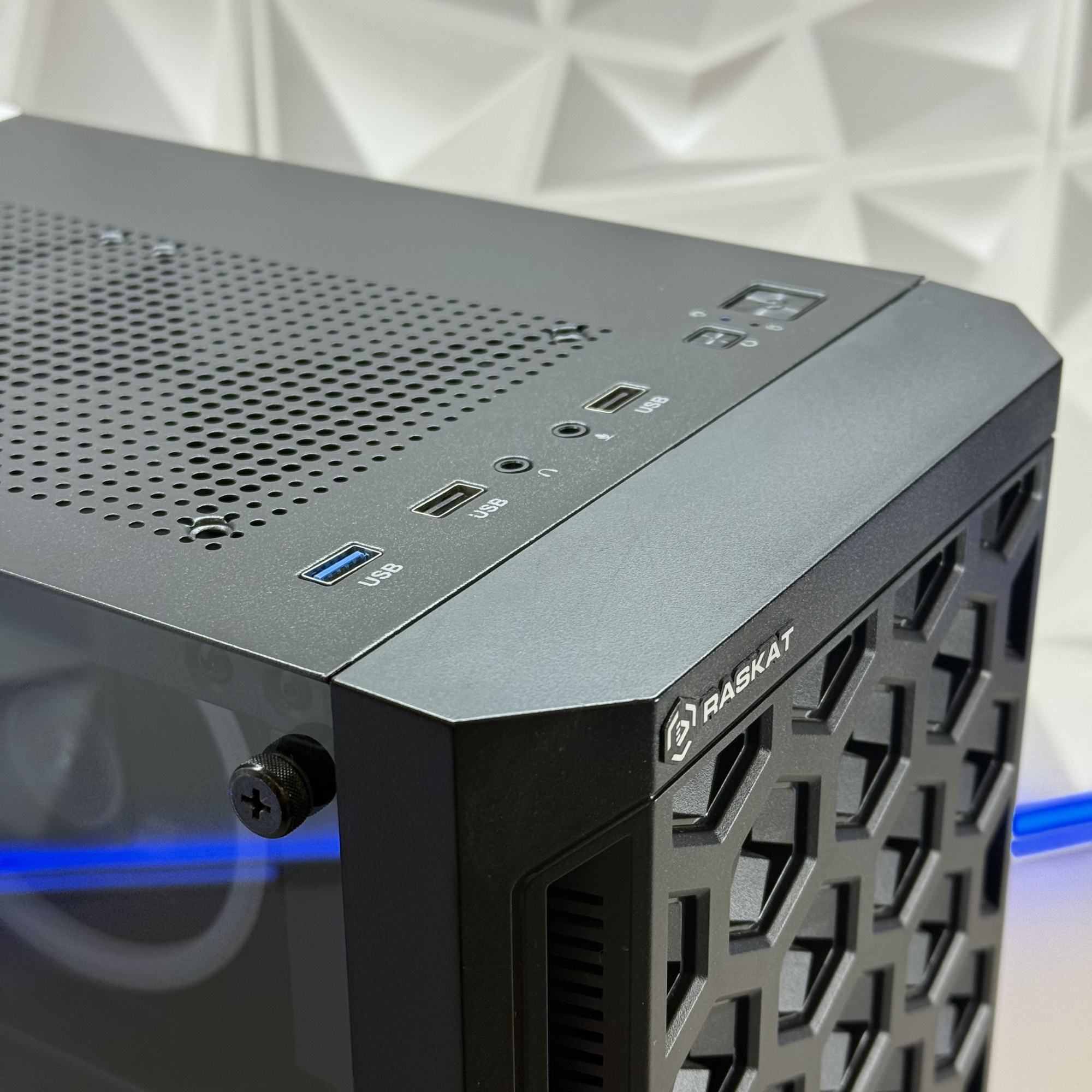 Системный блок AMD Ryzen 5 3500 3.6GHz/8Gb DDR4/GTX1660Ti 6Gb/240Gb SSD/1TB HDD/450W