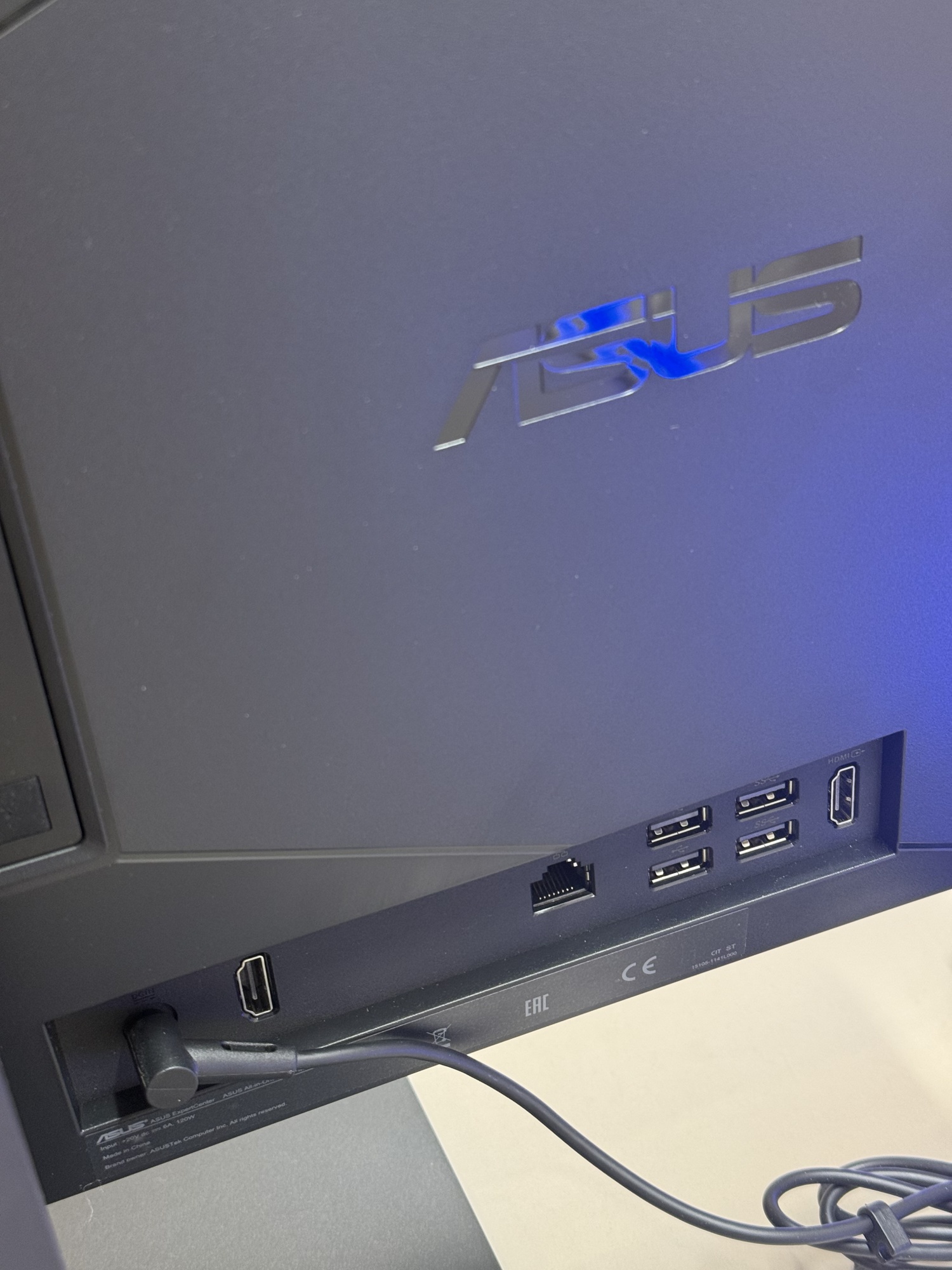 Моноблок Asus E5702WVAR-BPE0040 27" Full HD Core 5 120U/16Gb/SSD512Gb Graphics/CR/noOS/kb/m/черный