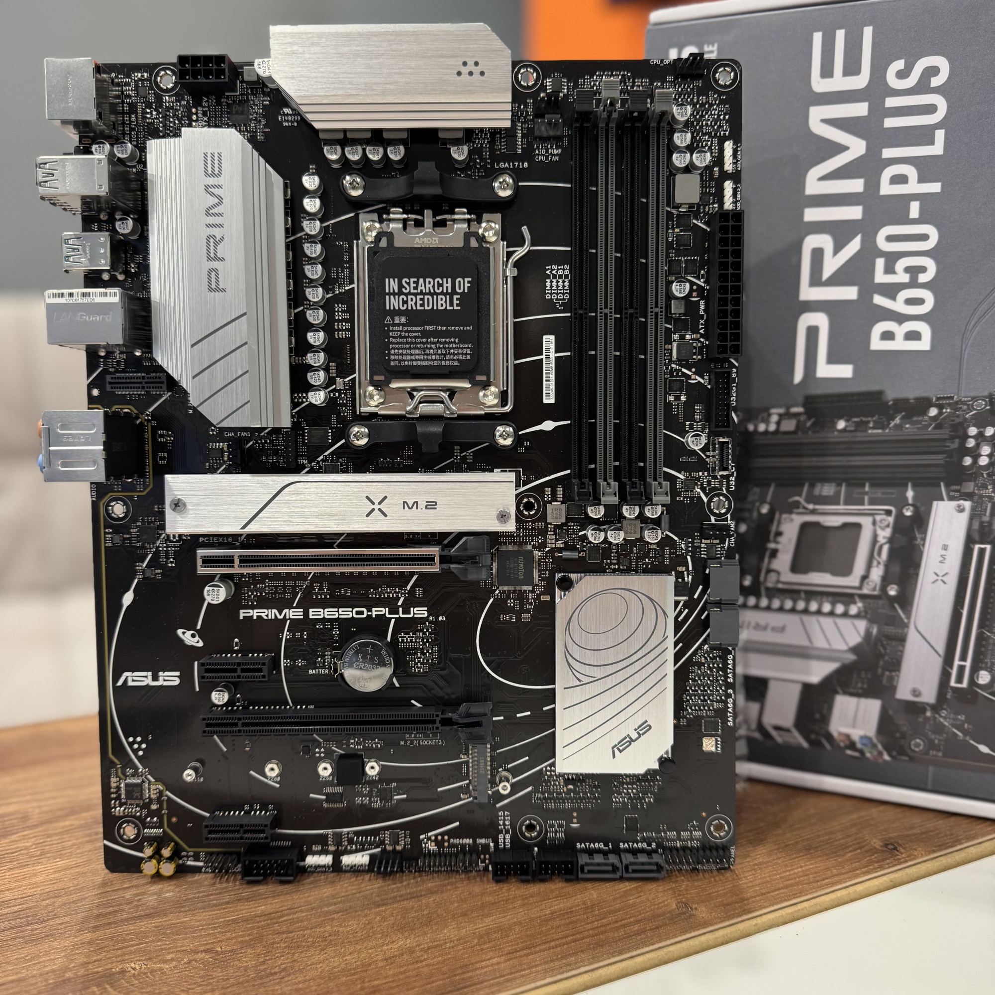 Материнская плата Asus PRIME B650-PLUS SocketAM5 AMD B650 4xDDR5 ATX AC`97 8ch(7.1) 2.5Gg RAID+HDMI+