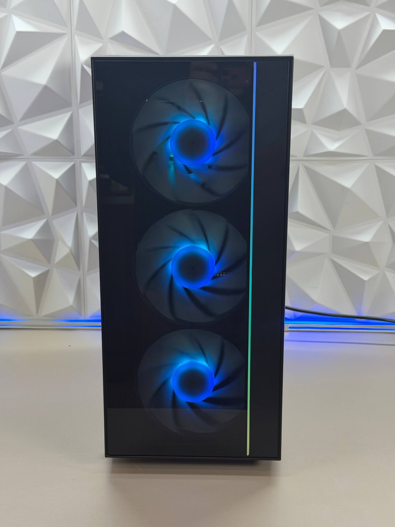 Игровой ПК Ryzen 5 5600/RTX5060 8Gb/16Gb DDR4/51GB SSDD/600W