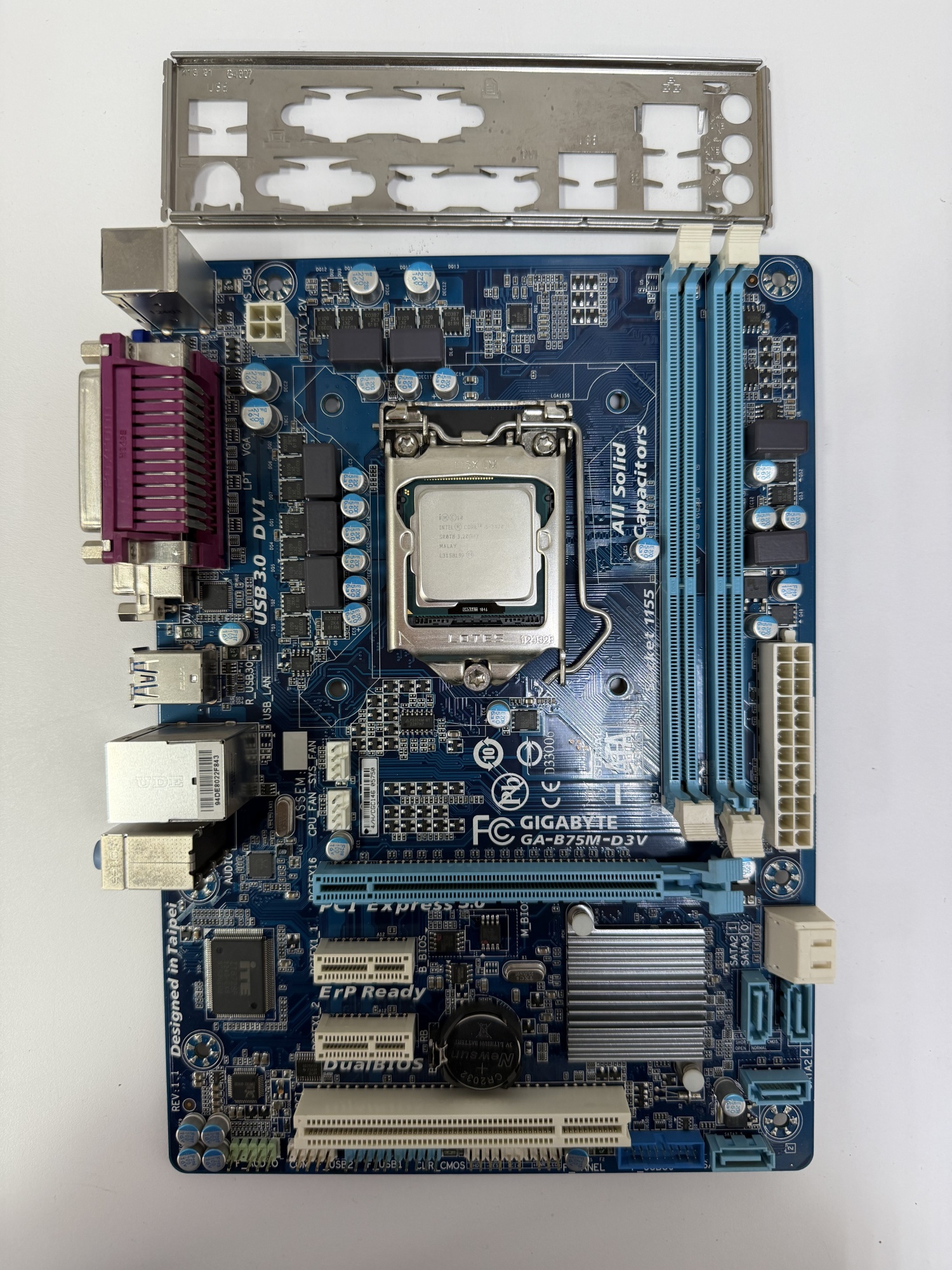 Материнская плата Gigabyte GA-B75M-D3V + Intel Core i5-3470